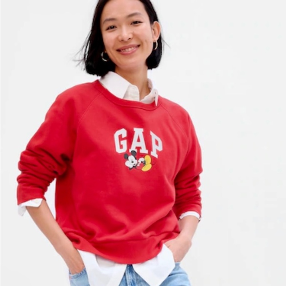 Gap Disney edition Mickey Sweatshirt new with tags